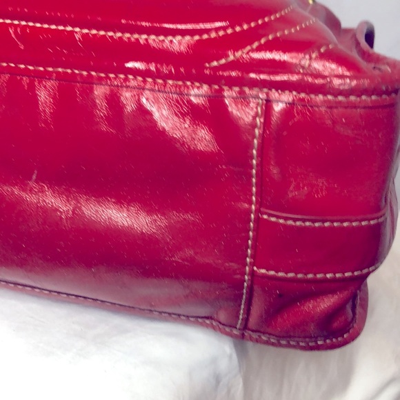 BO BO BAGS red patent genuine leather handbag. - Picture 10 of 16